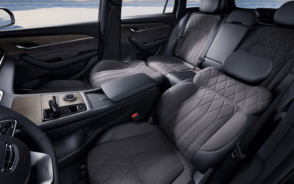 Geely Monjaro фото