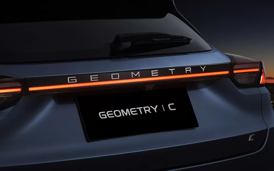 Geely Geometry-c фото
